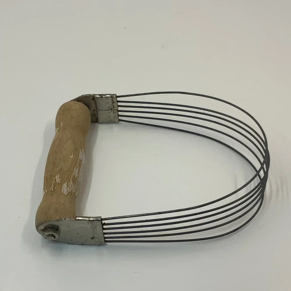 Vintage Androck Pastry Blender Wooden Handle 5 Wire Dough Cutter Made in USA